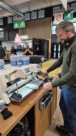 Démonstration sur une machine espresso Wendougee